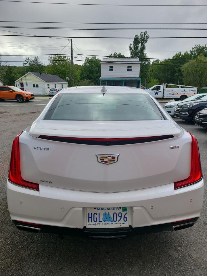 2019 Cadillac XTS Luxury - Photo #4