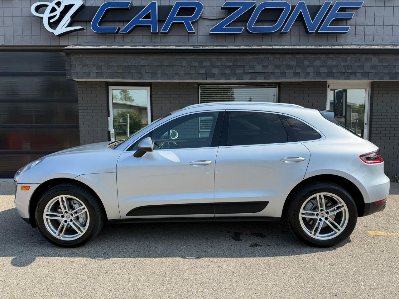 2015 Porsche Macan S | Serviced Well | Finance & Warranty Available - Photo #8