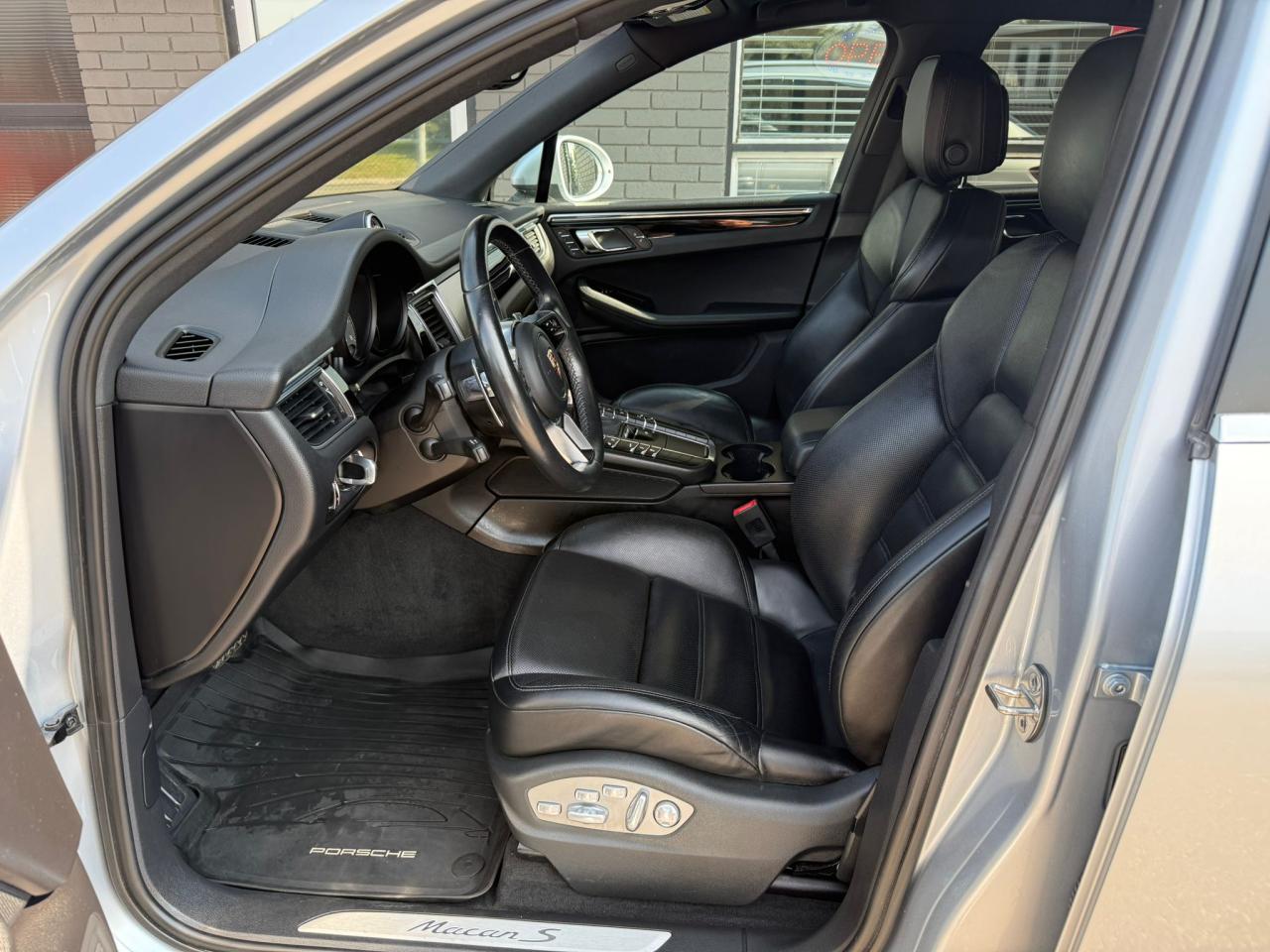 2015 Porsche Macan S | Serviced Well | Finance & Warranty Available - Photo #19