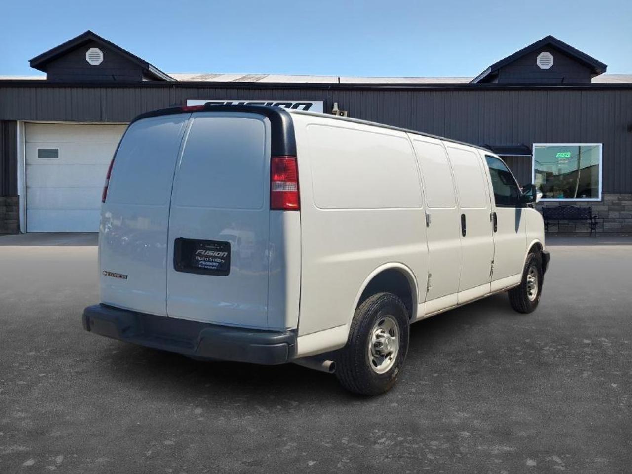 2020 Chevrolet Express Cargo Van RWD 2500 135"-LADDER RACKS & SHELVING&DIVIDING WAL Photo4