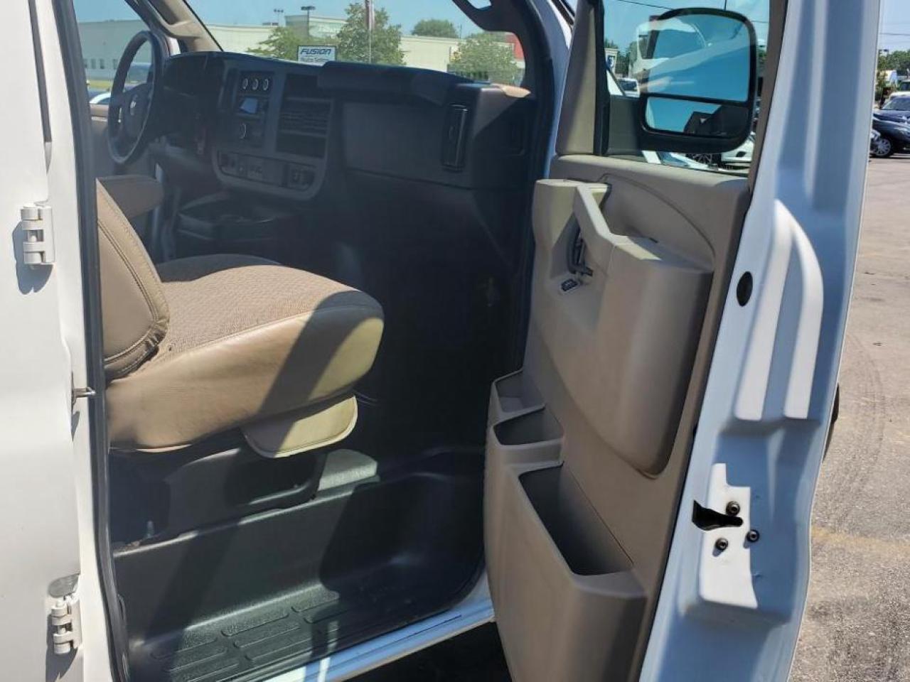 2020 Chevrolet Express Cargo Van RWD 2500 135"-LADDER RACKS & SHELVING&DIVIDING WAL - Photo #9