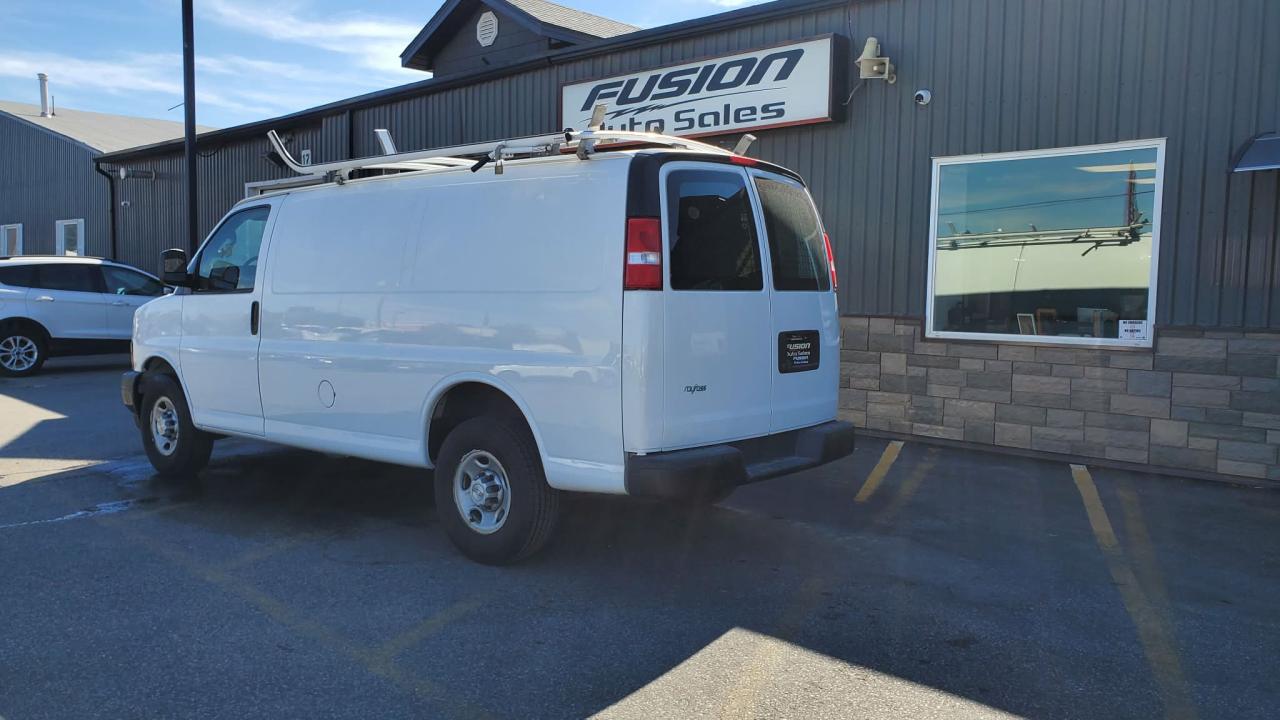 2020 Chevrolet Express Cargo Van RWD 2500 135"-LADDER RACKS & SHELVING&DIVIDING WAL Photo2