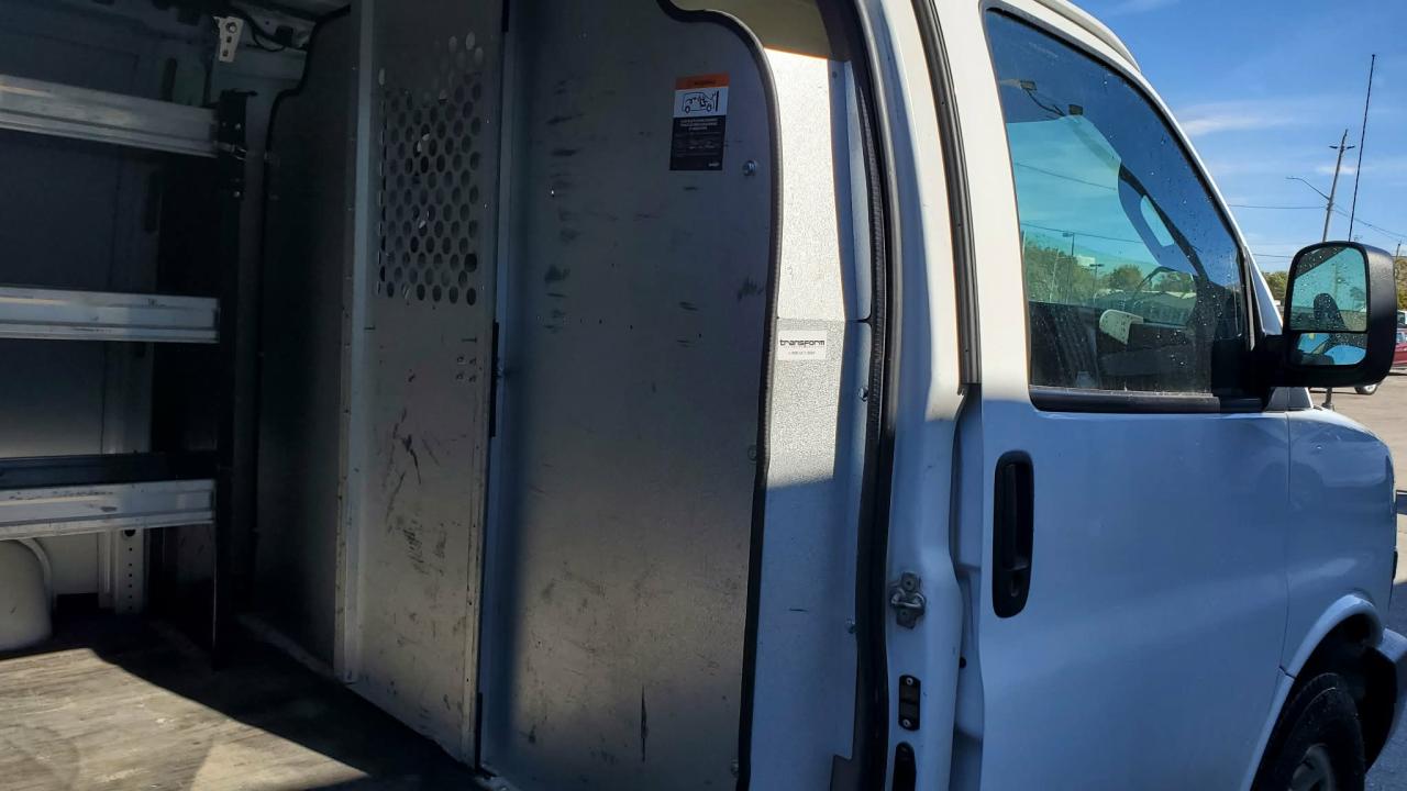 2020 Chevrolet Express Cargo Van RWD 2500 135"-LADDER RACKS & SHELVING&DIVIDING WAL Photo