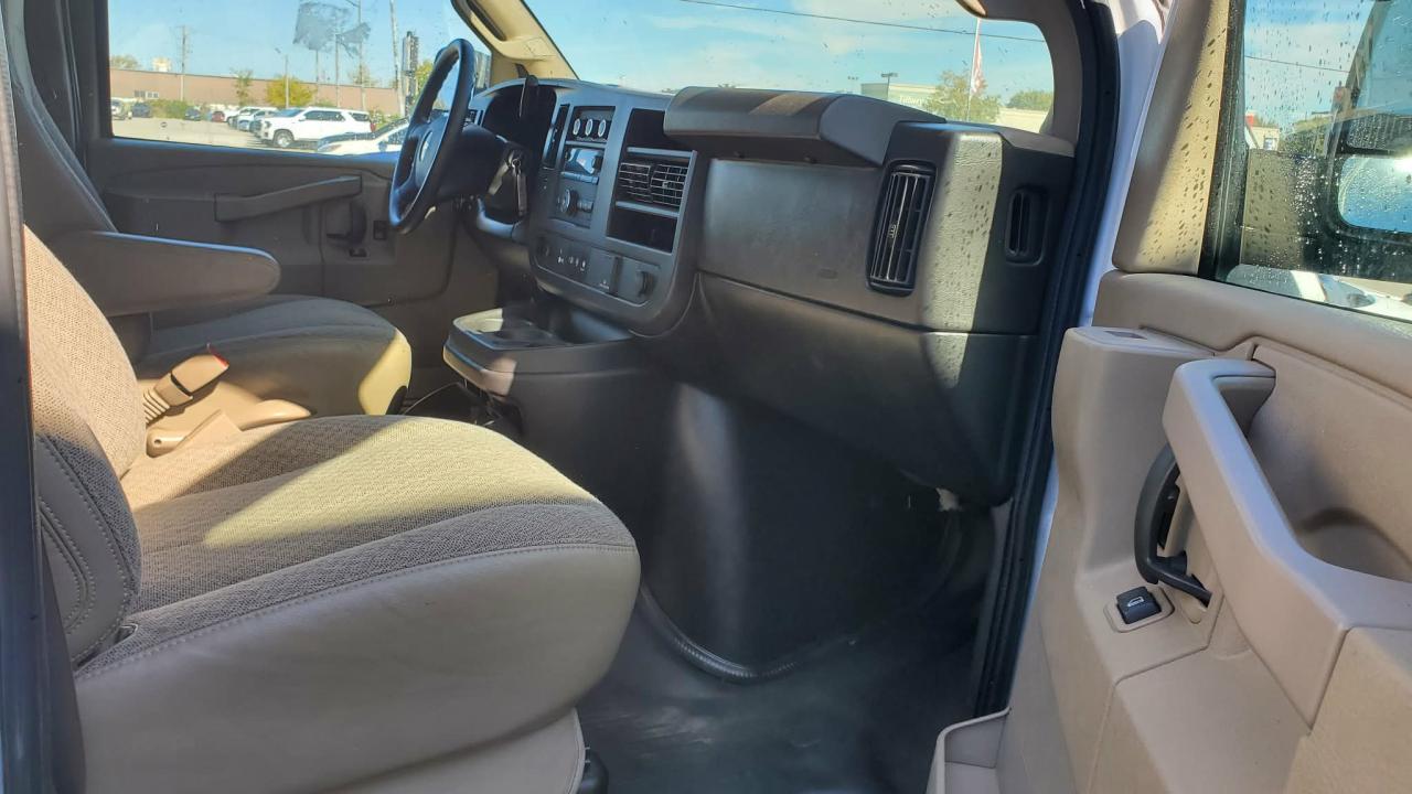 2020 Chevrolet Express Cargo Van RWD 2500 135"-LADDER RACKS & SHELVING&DIVIDING WAL Photo