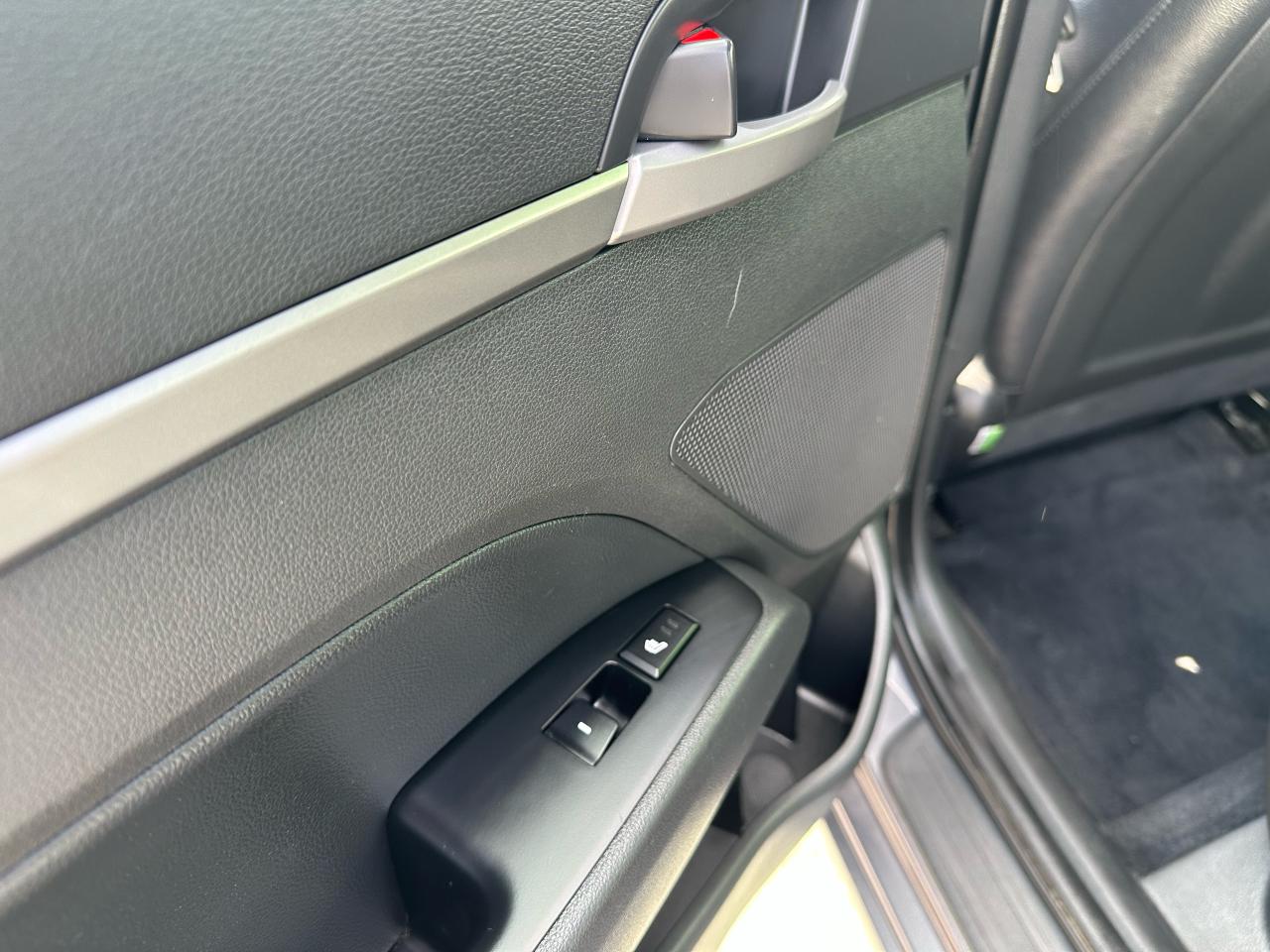 2017 Hyundai Elantra Limited SE - Photo #12