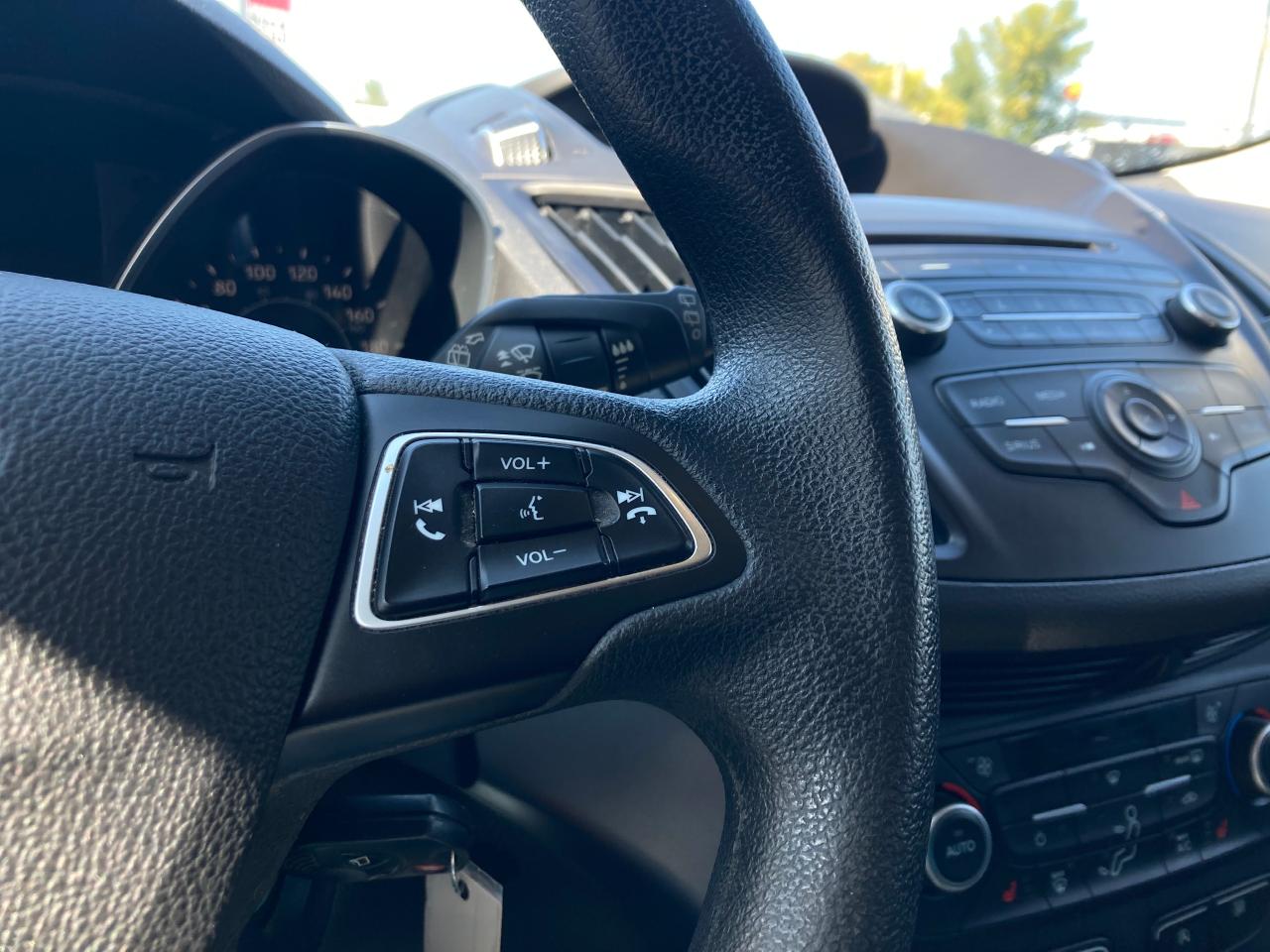 2018 Ford Escape SE - Photo #17