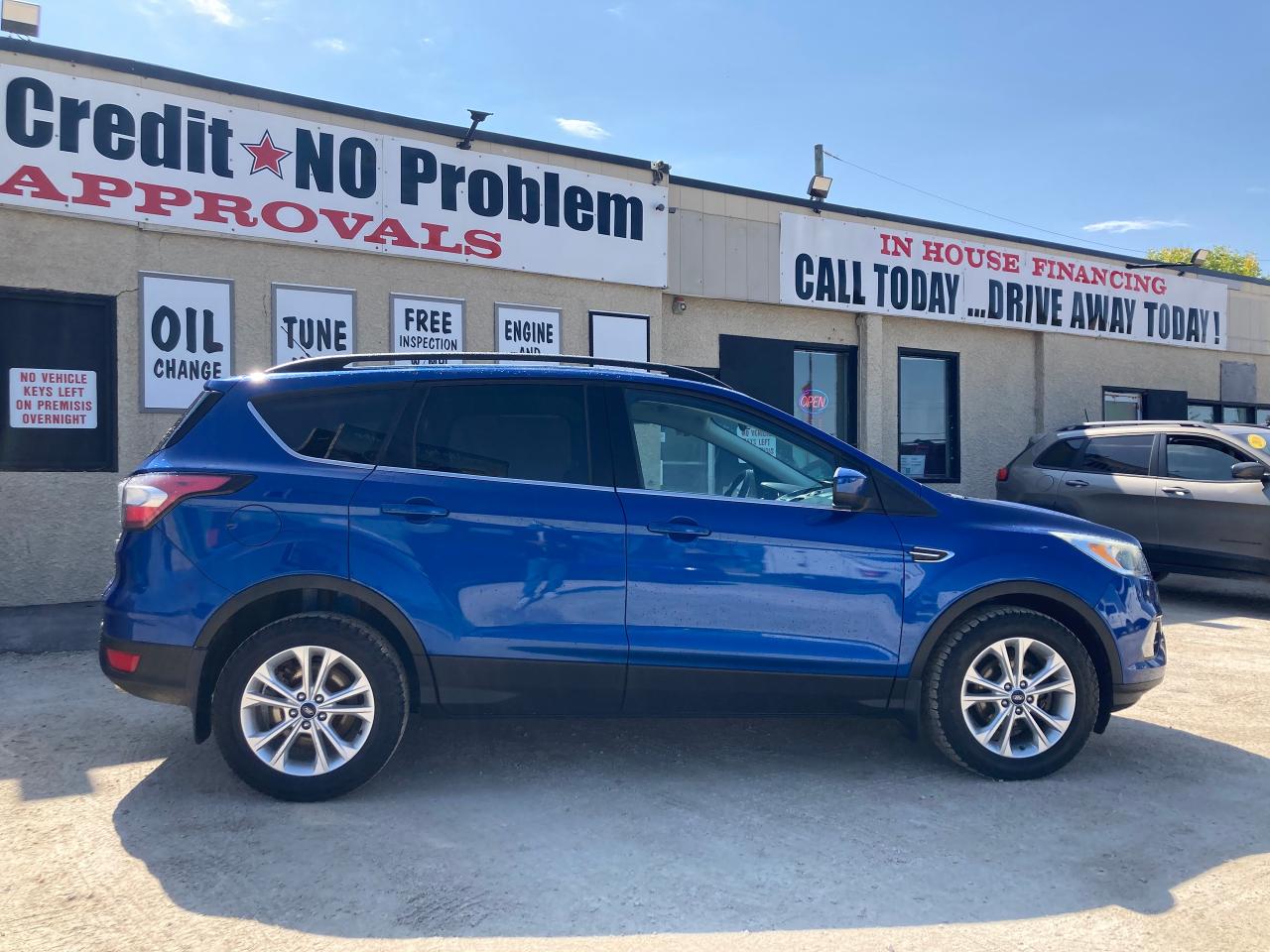 2018 Ford Escape SE - Photo #2