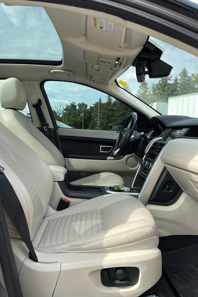 2015 Land Rover Discovery Sport HSE LUXURY - Photo #4