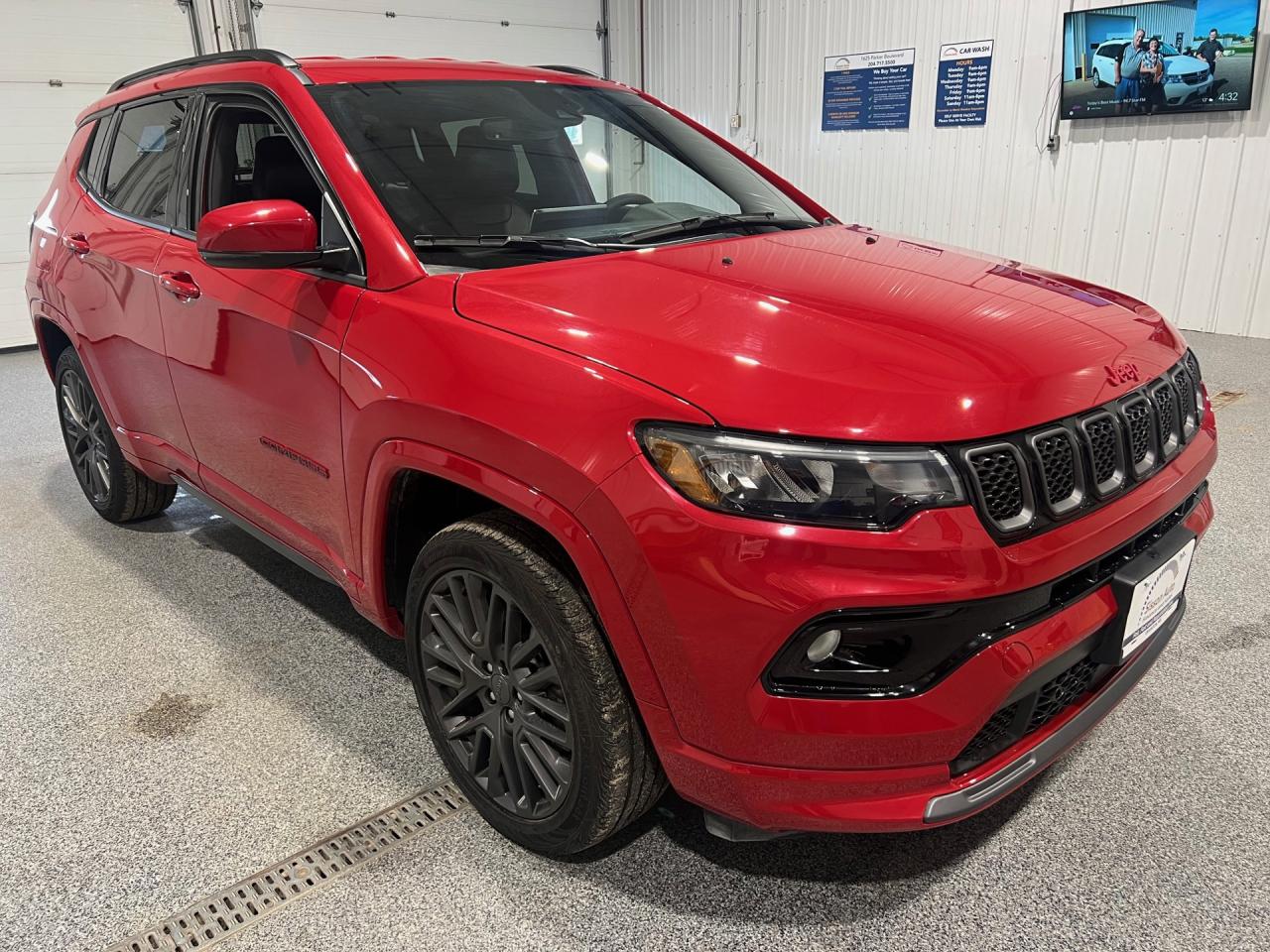 Used 2023 Jeep Compass Limited 4WD for sale in Brandon, MB