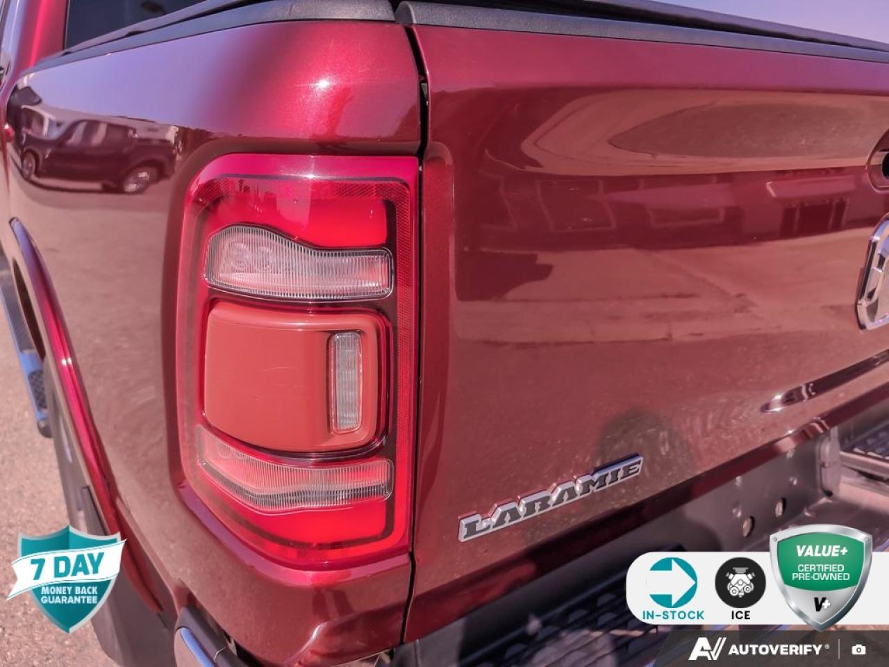 2019 RAM 1500 Laramie 5.7L HEMI | DUAL PANE PANO SUNROOF Photo