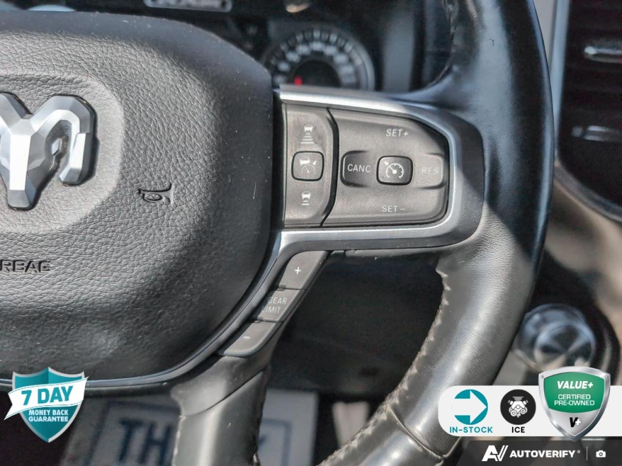 2019 RAM 1500 Laramie 5.7L HEMI | DUAL PANE PANO SUNROOF Photo