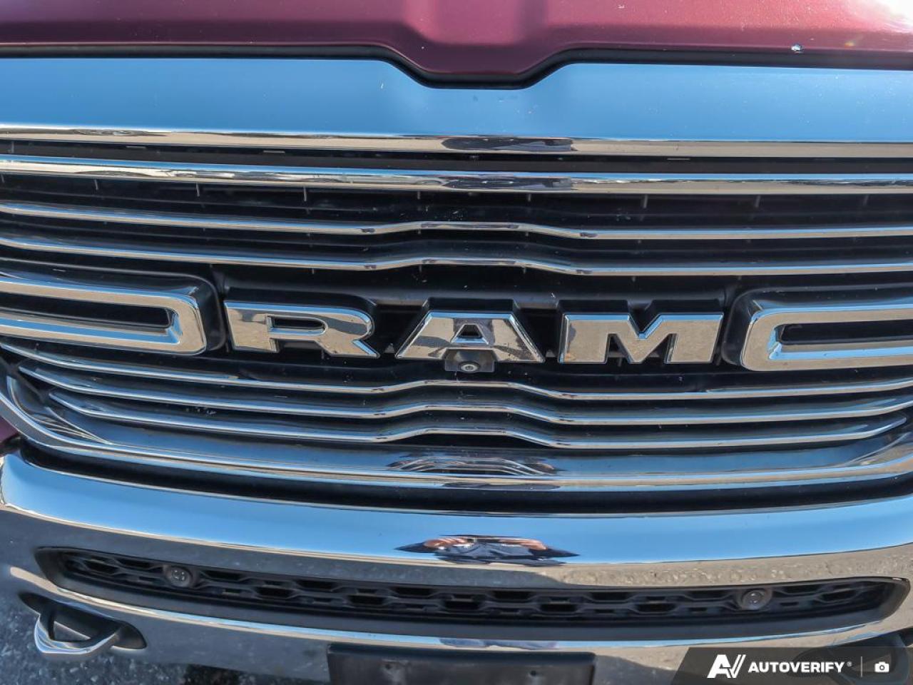 2019 RAM 1500 Laramie 5.7L HEMI | DUAL PANE PANO SUNROOF Photo