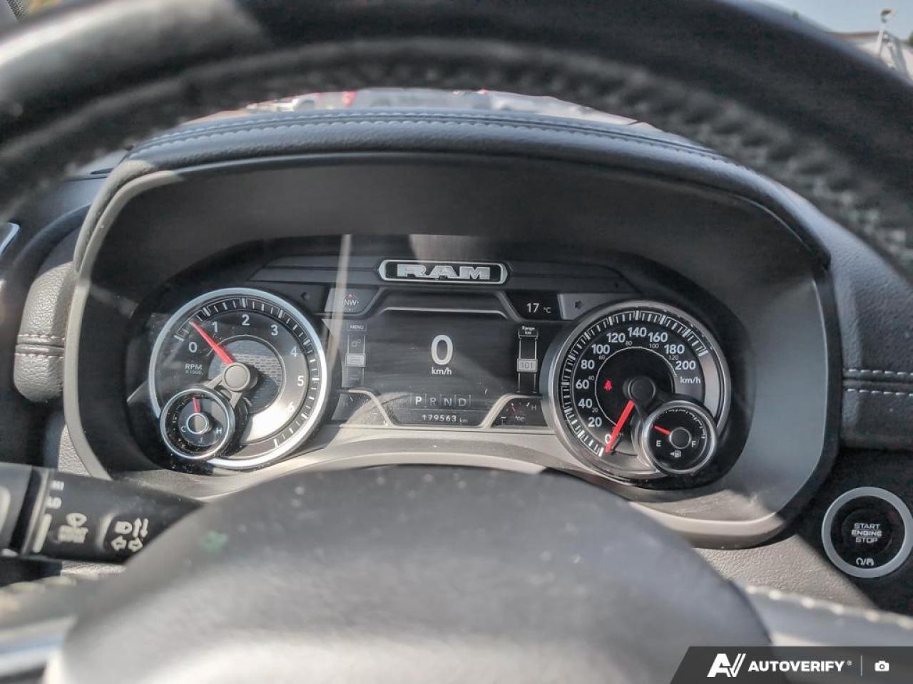 2019 RAM 1500 Laramie 5.7L HEMI | DUAL PANE PANO SUNROOF Photo