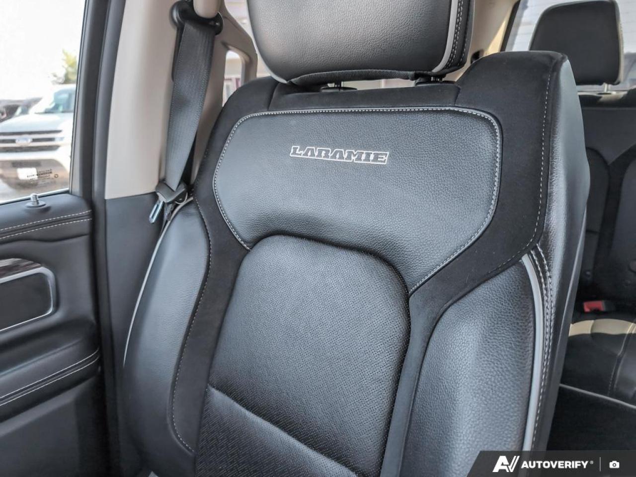 2019 RAM 1500 Laramie 5.7L HEMI | DUAL PANE PANO SUNROOF Photo