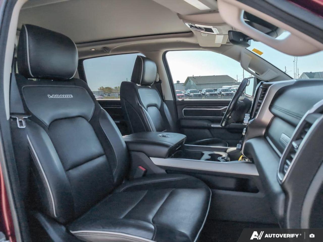 2019 RAM 1500 Laramie 5.7L HEMI | DUAL PANE PANO SUNROOF Photo