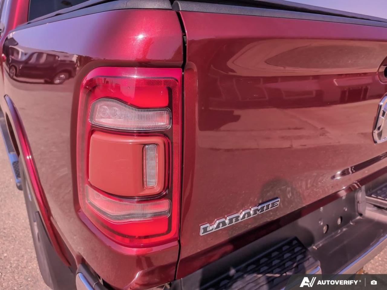2019 RAM 1500 Laramie 5.7L HEMI | DUAL PANE PANO SUNROOF Photo