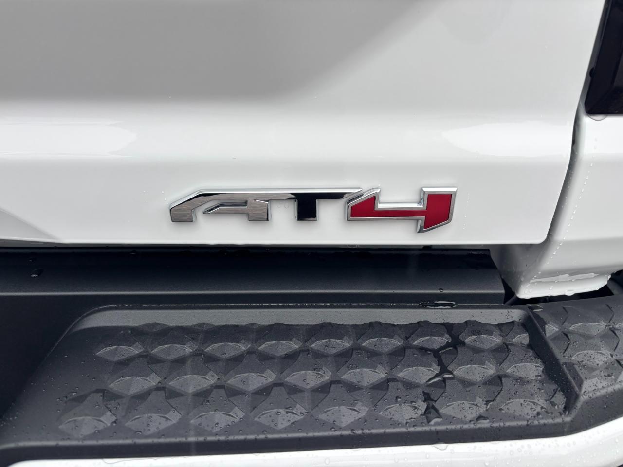 2026 GMC Canyon 2026 GMC Canyon AT4 4WD Photo