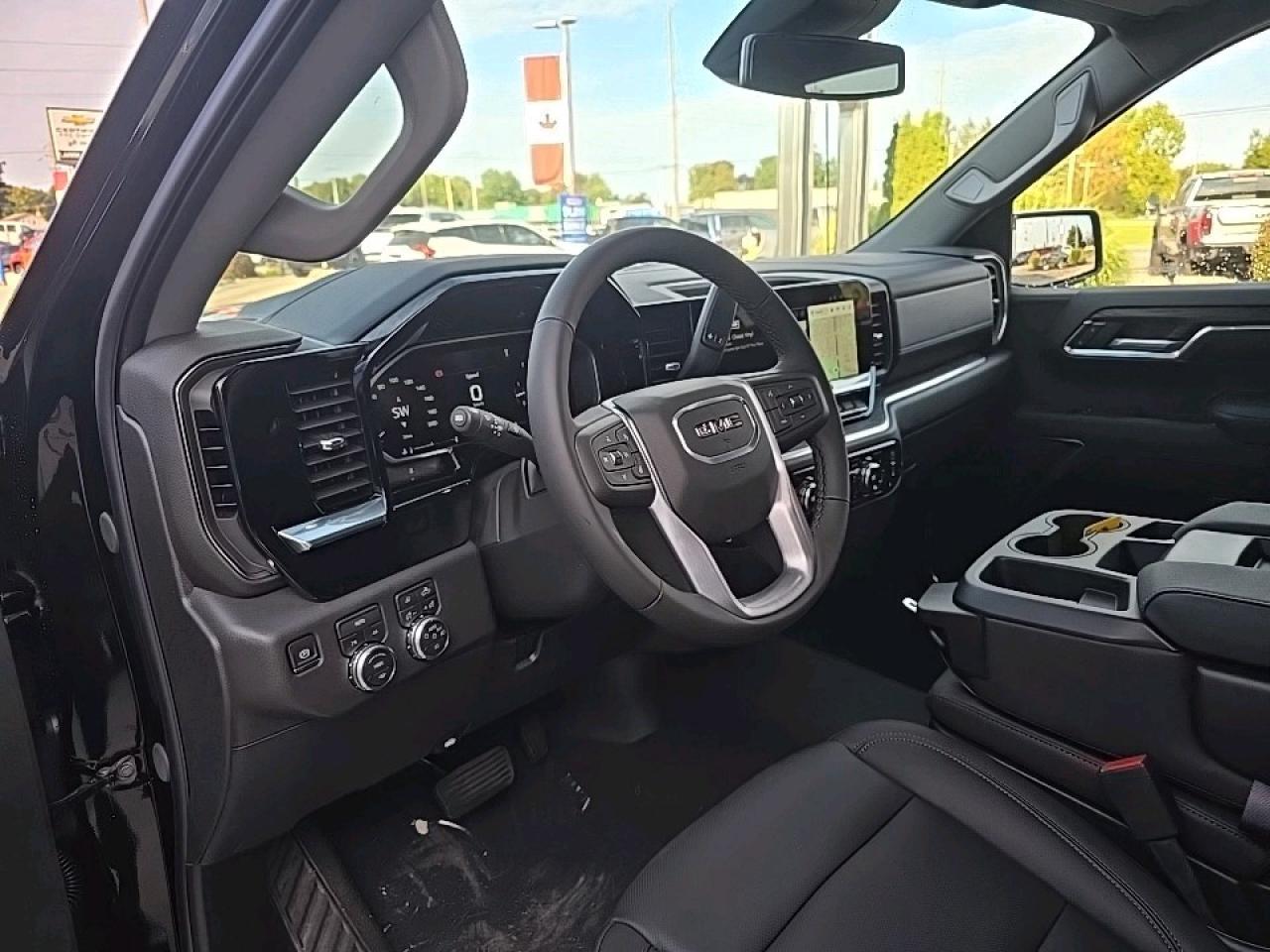 2026 GMC Sierra 1500 SLT Photo3