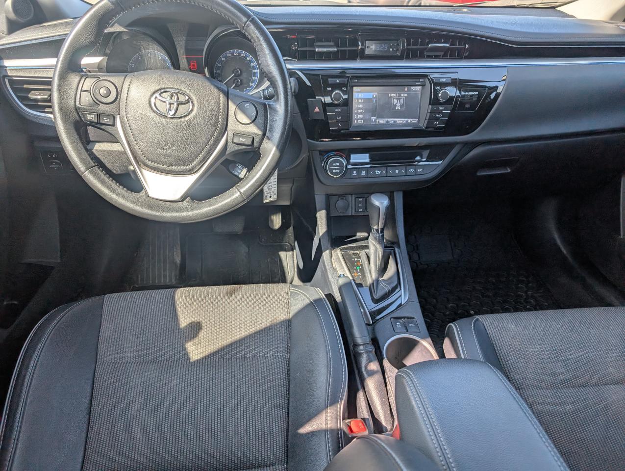 2016 Toyota Corolla S Photo4