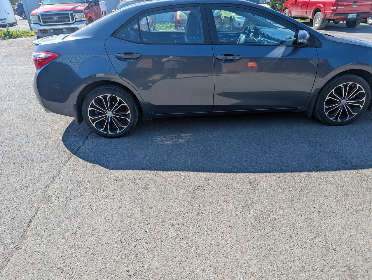 2016 Toyota Corolla S - Photo #3