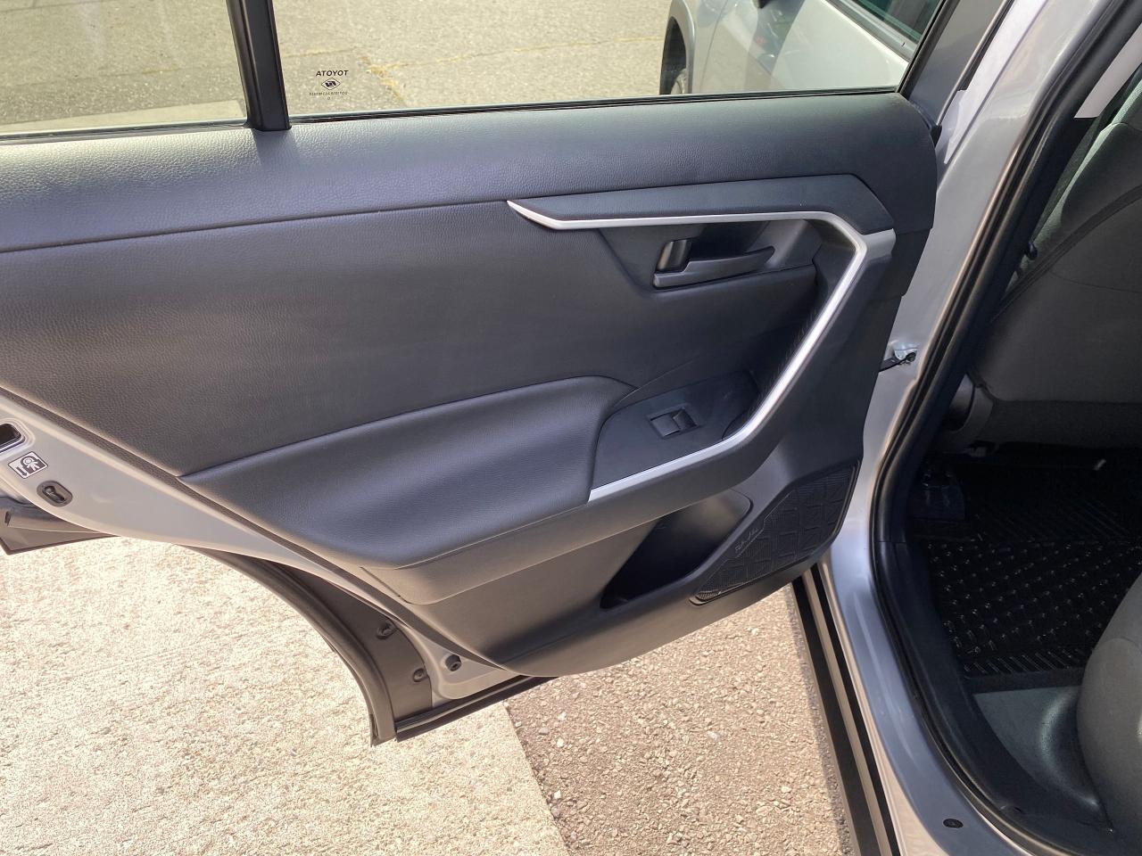 2020 Toyota RAV4 LE - Photo #15