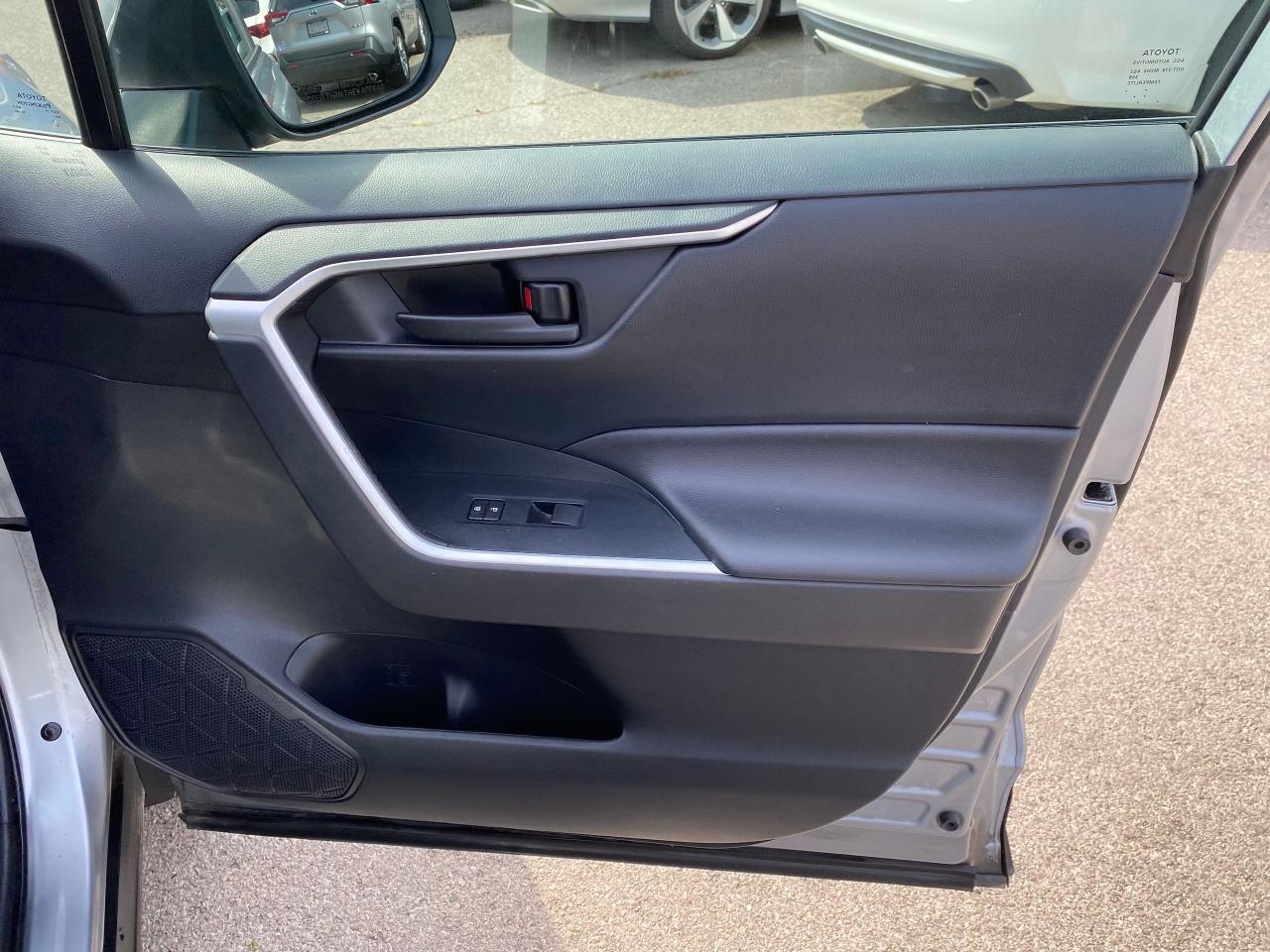 2020 Toyota RAV4 LE - Photo #26