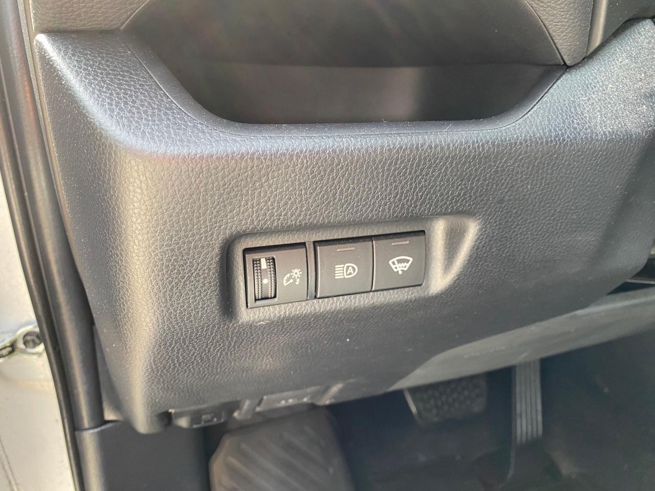 2020 Toyota RAV4 LE - Photo #36