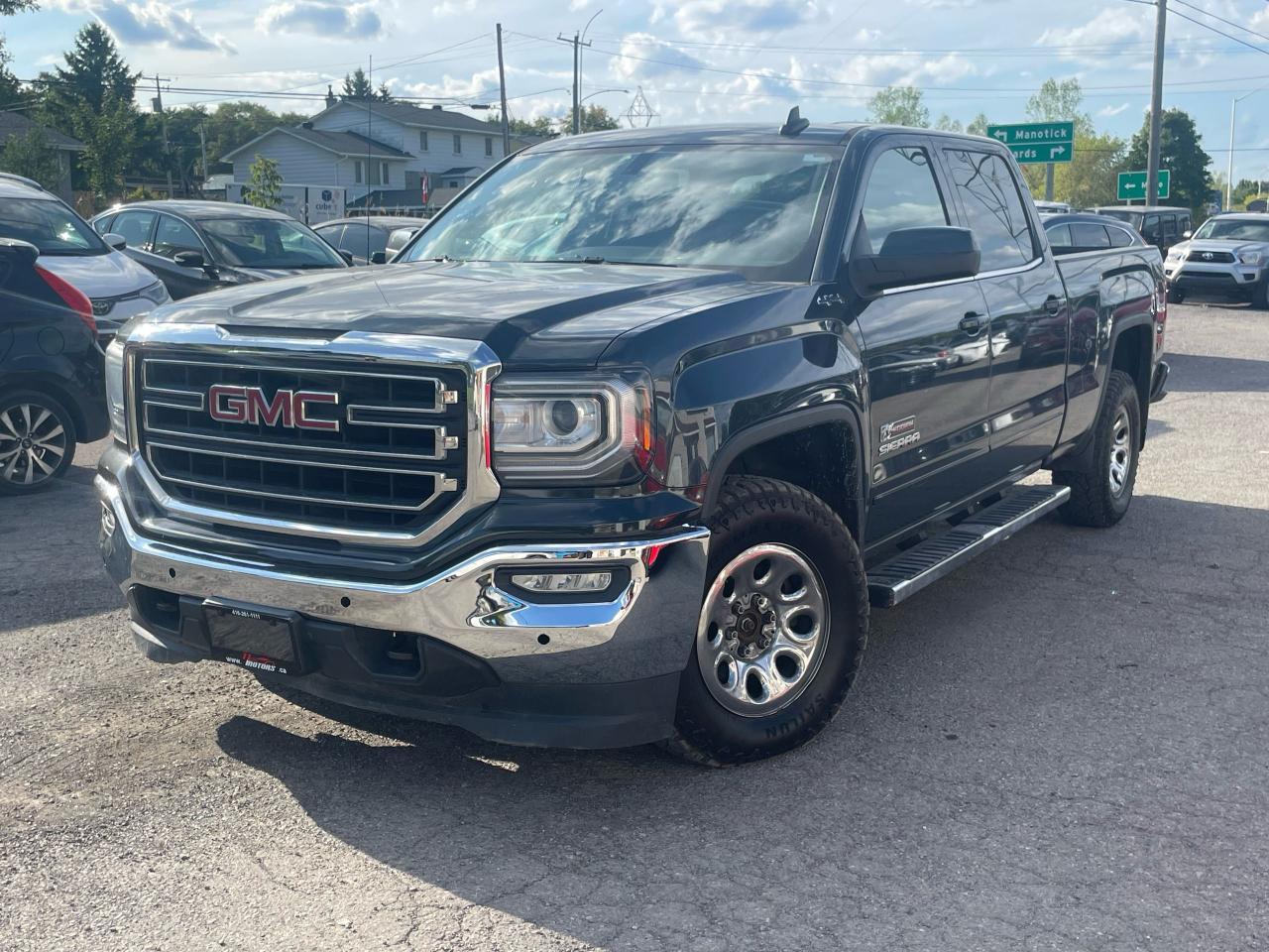 Used 2017 GMC Sierra 1500 SLE for sale in Ottawa, ON