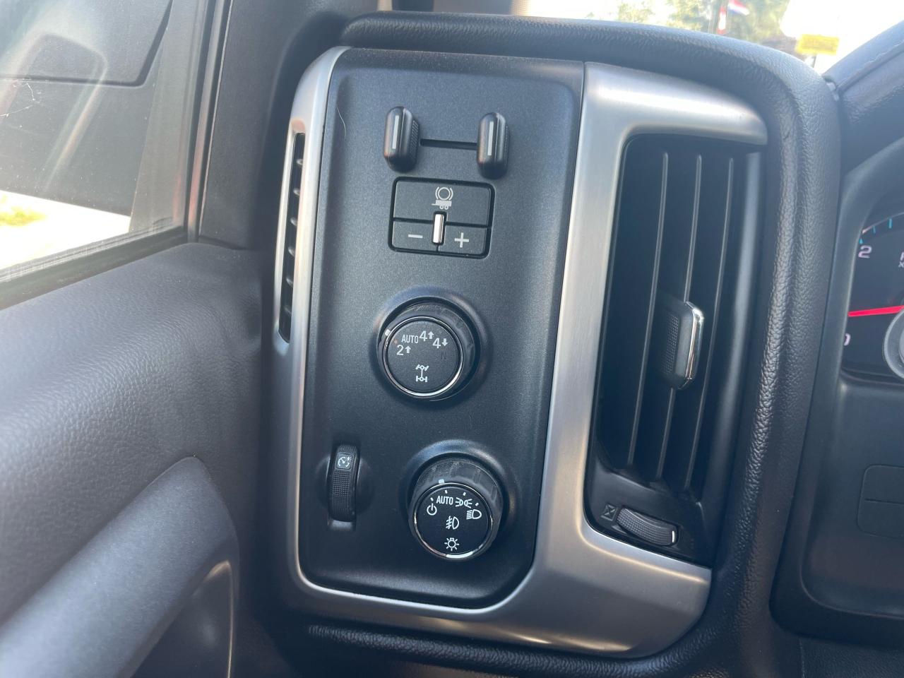 2017 GMC Sierra 1500 SLE - Photo #19