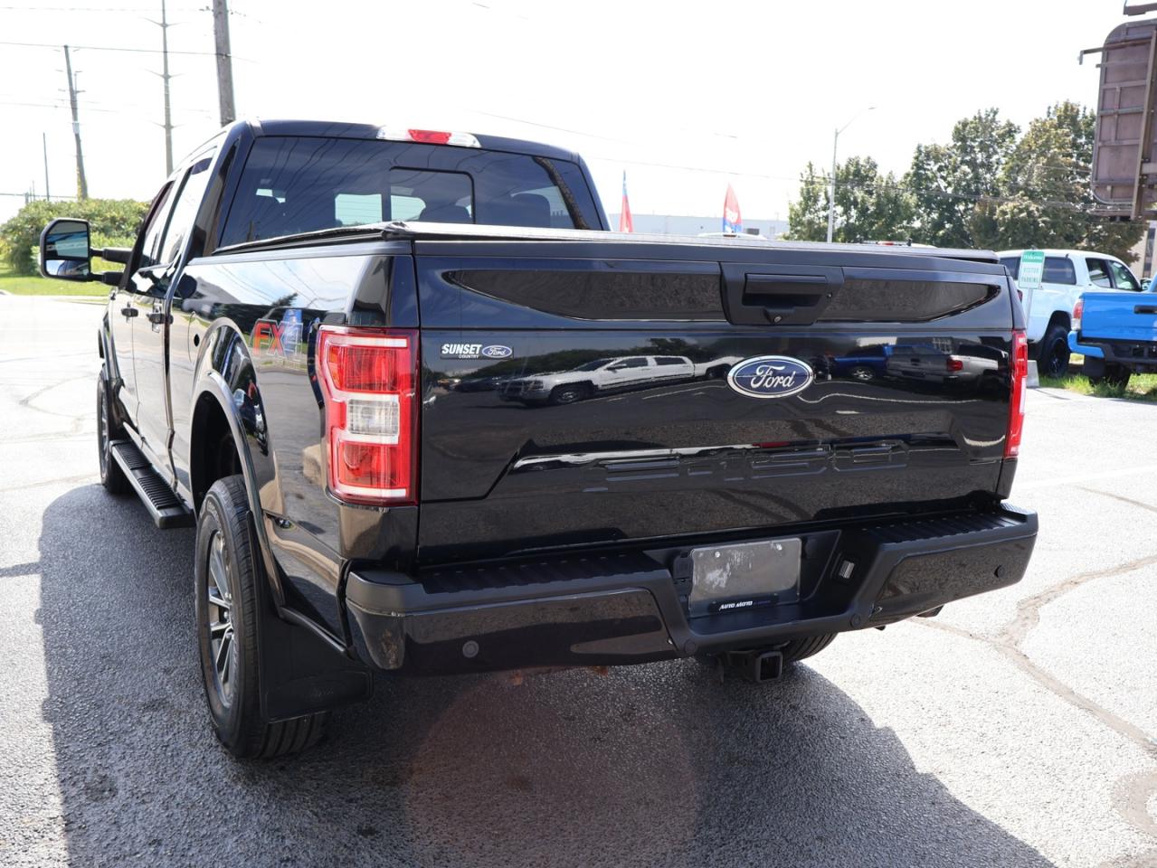 2018 Ford F-150 V8 XLT-FX4 OFF PKG 4WD CERTIFIED *ACCIDENT FREE* CAMERA NAV BLUETOOTH HEATED SEATS CRUISE ALLOYS - Photo #5