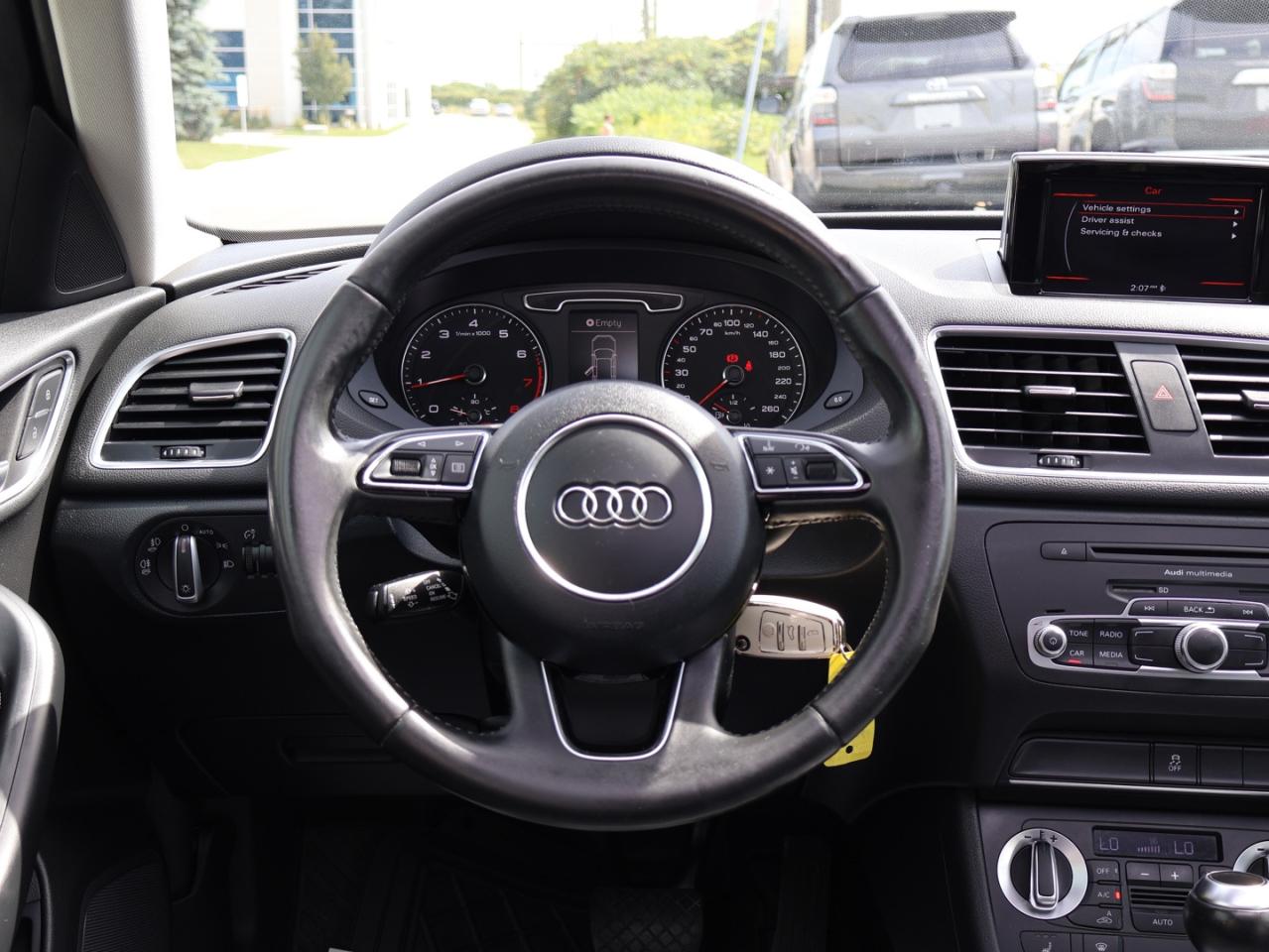 2015 Audi Q3 PROGRESSIV CERTIFIED *ACCIDENT FREE*AUDI MAINTAIN* BLUETOOTH LEATHER HEATED SEATS PANO ROOF CRUISE ALLOYS - Photo #10