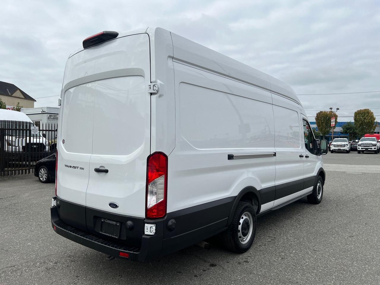 2023 Ford Transit Cargo Van T-350 148" EL Hi Rf 9500 GVWR RWD Photo8