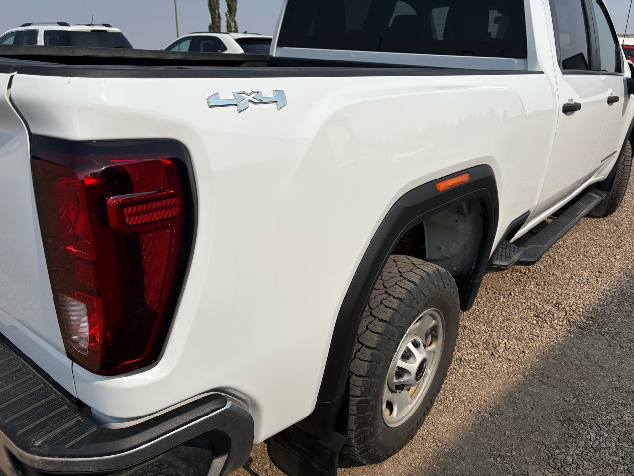 2024 GMC Sierra 2500 PRO - Photo #5