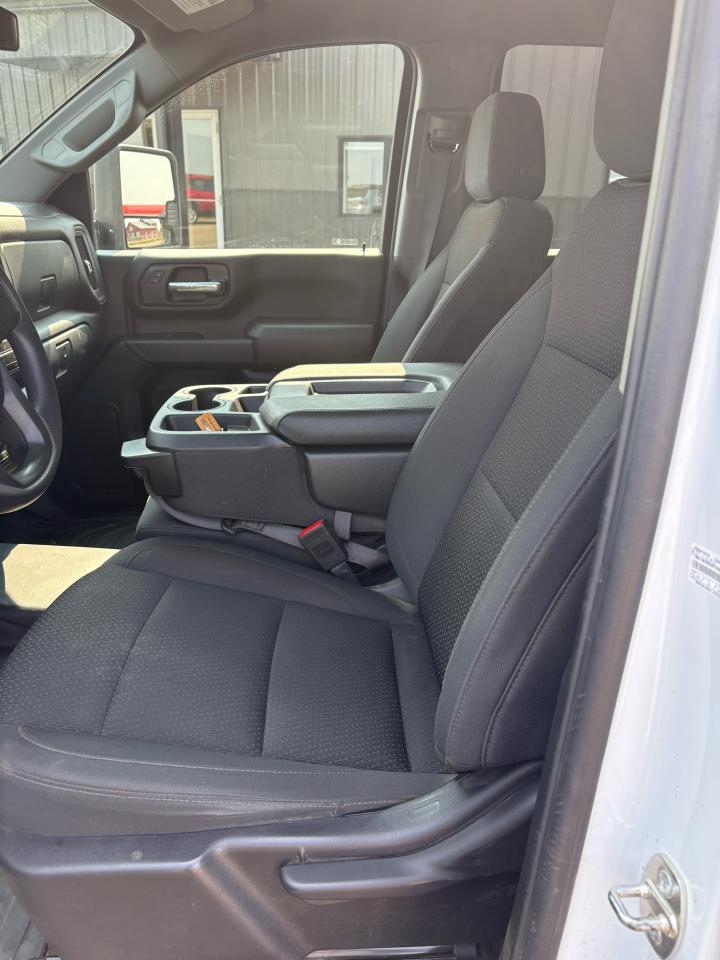 2024 GMC Sierra 2500 PRO - Photo #12