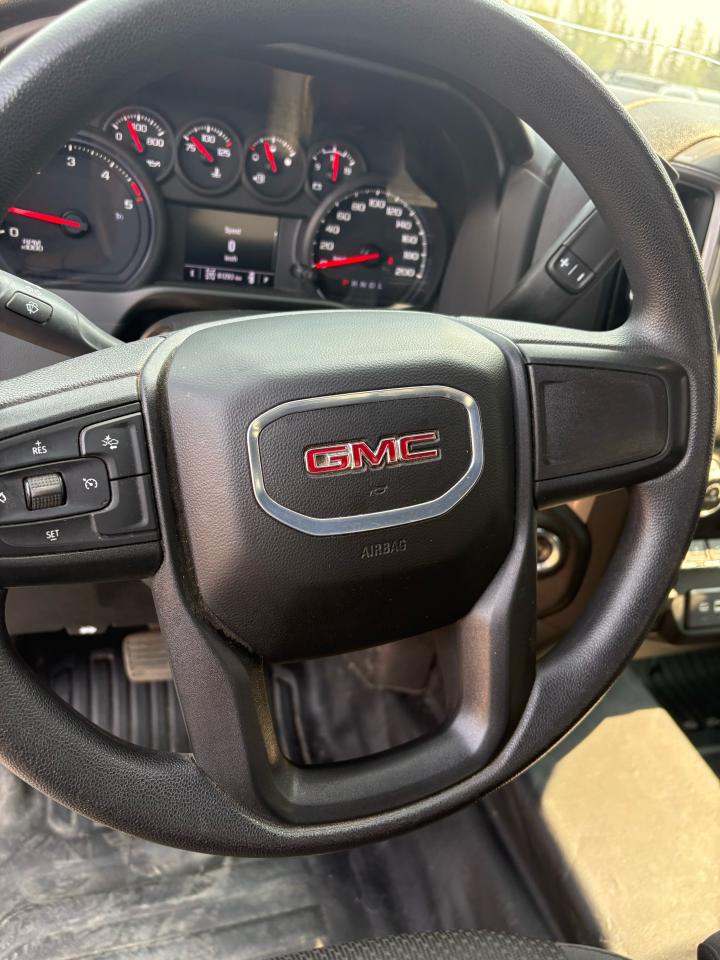 2024 GMC Sierra 2500 PRO - Photo #11