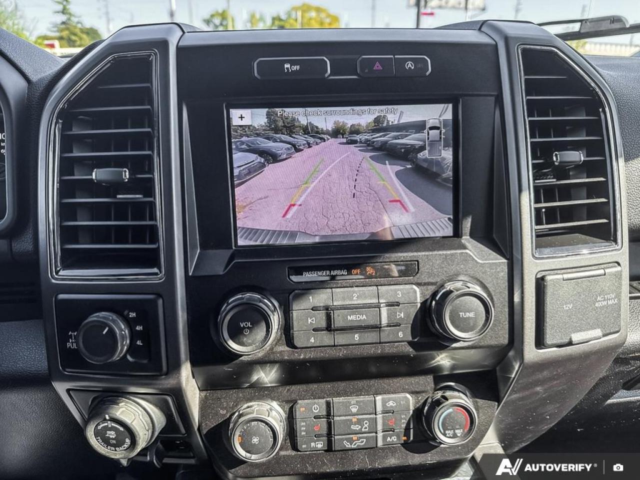 2019 Ford F-150 SPORT / NO ACCIDENTS / NAV / 4X4 / TOW PACK / CREW - Photo #16
