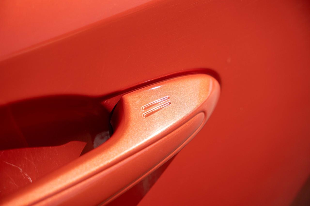 2015 Toyota RAV4 LIMITED  - Photo #12