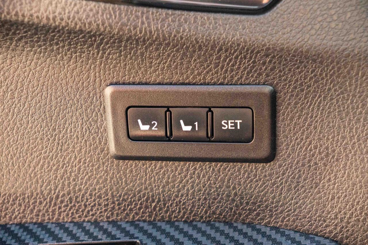 2015 Toyota RAV4 LIMITED  - Photo #27