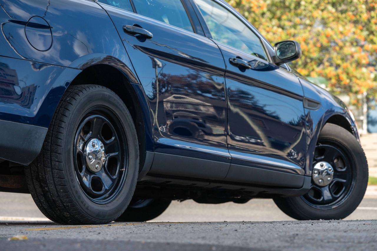2013 Ford Taurus AWD POLICE INTERCEPTOR SEDAN - Photo #2