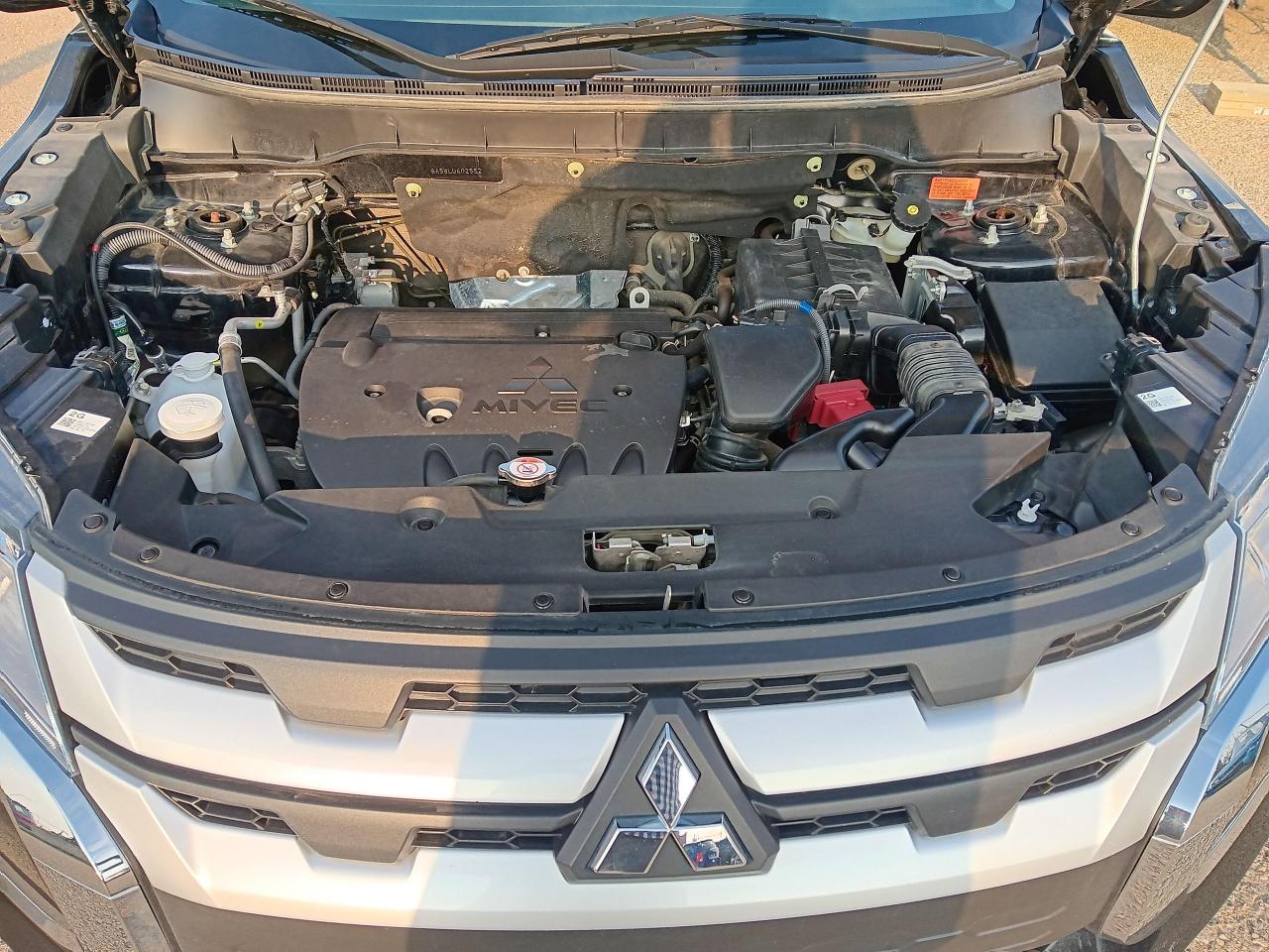 2020 Mitsubishi RVR SE AWD, Htd Seats, BU Cam, Blindspot Detection - Photo #5