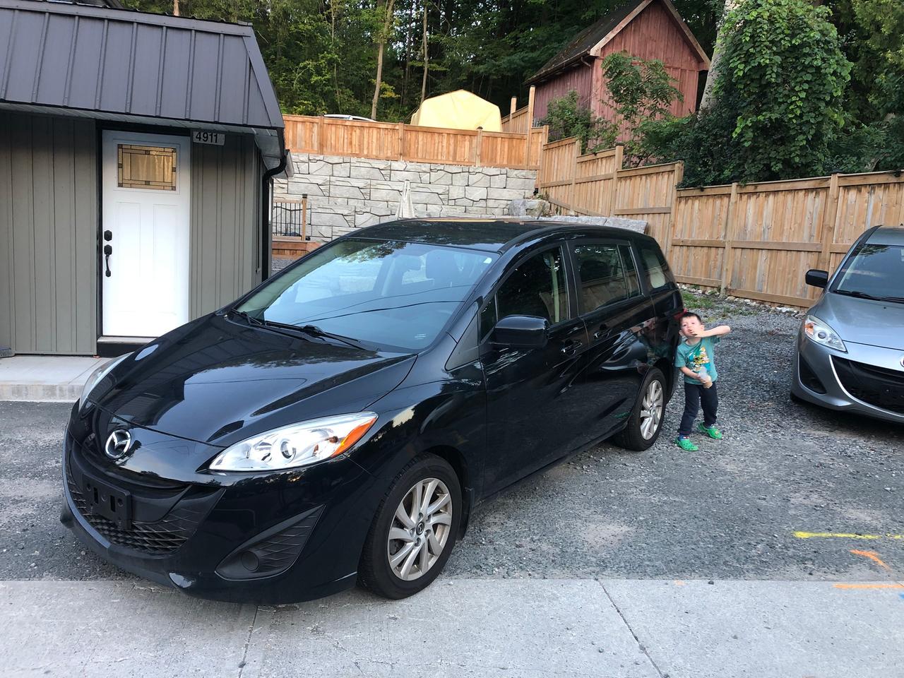 2017 Mazda MAZDA5 GS