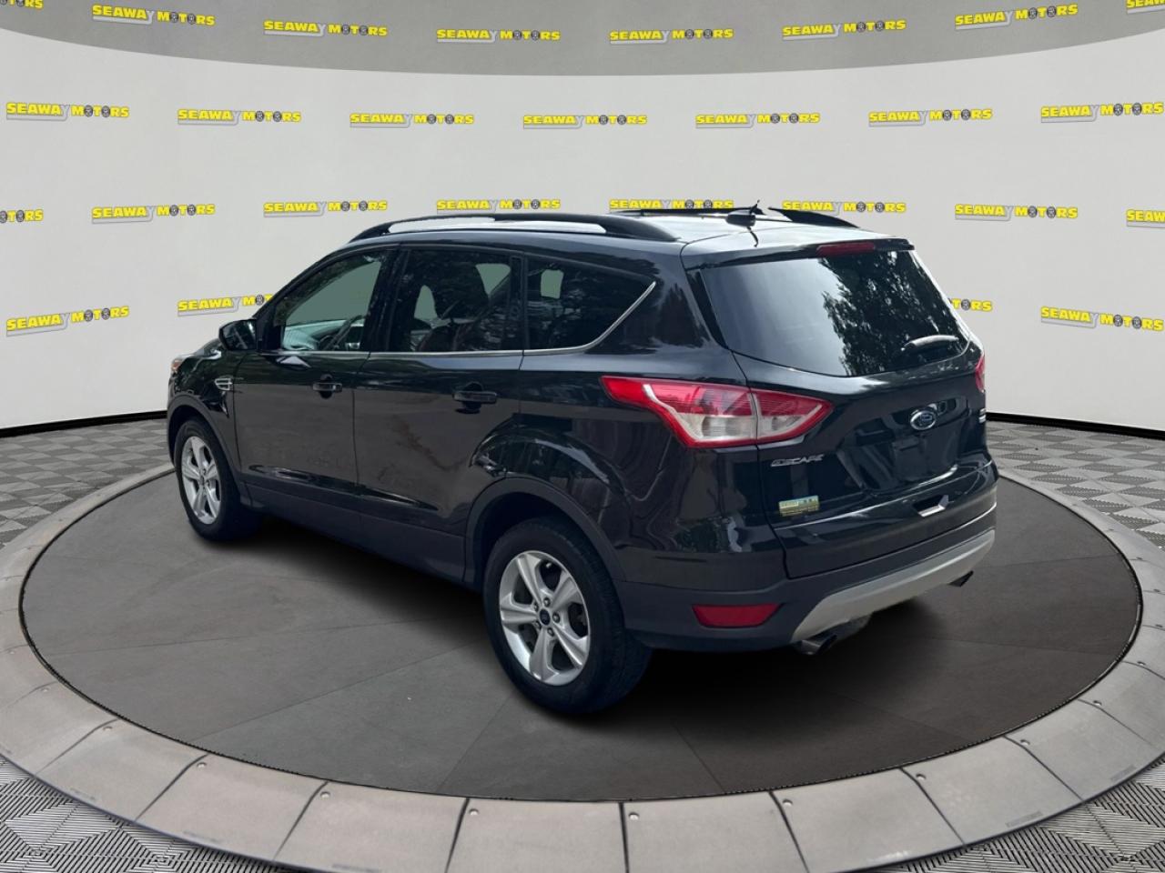 2014 Ford Escape  - Photo #5