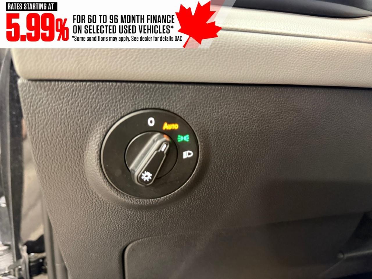 2024 Volkswagen Taos Comfortline 4Motion Photo