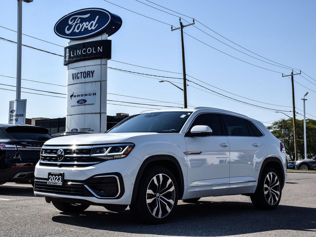 Used 2023 Volkswagen Atlas Cross Sport 3.6 FSI Execline Panoroof | ACC | Heated/Cooled Seats | for sale in Chatham, ON