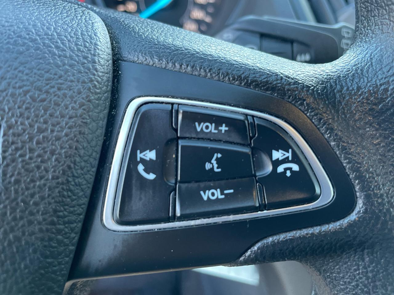 2018 Ford Escape SE Photo