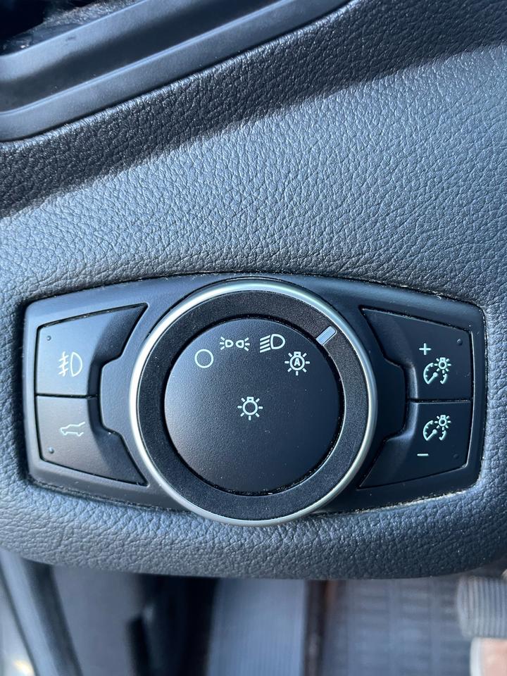 2018 Ford Escape SE Photo