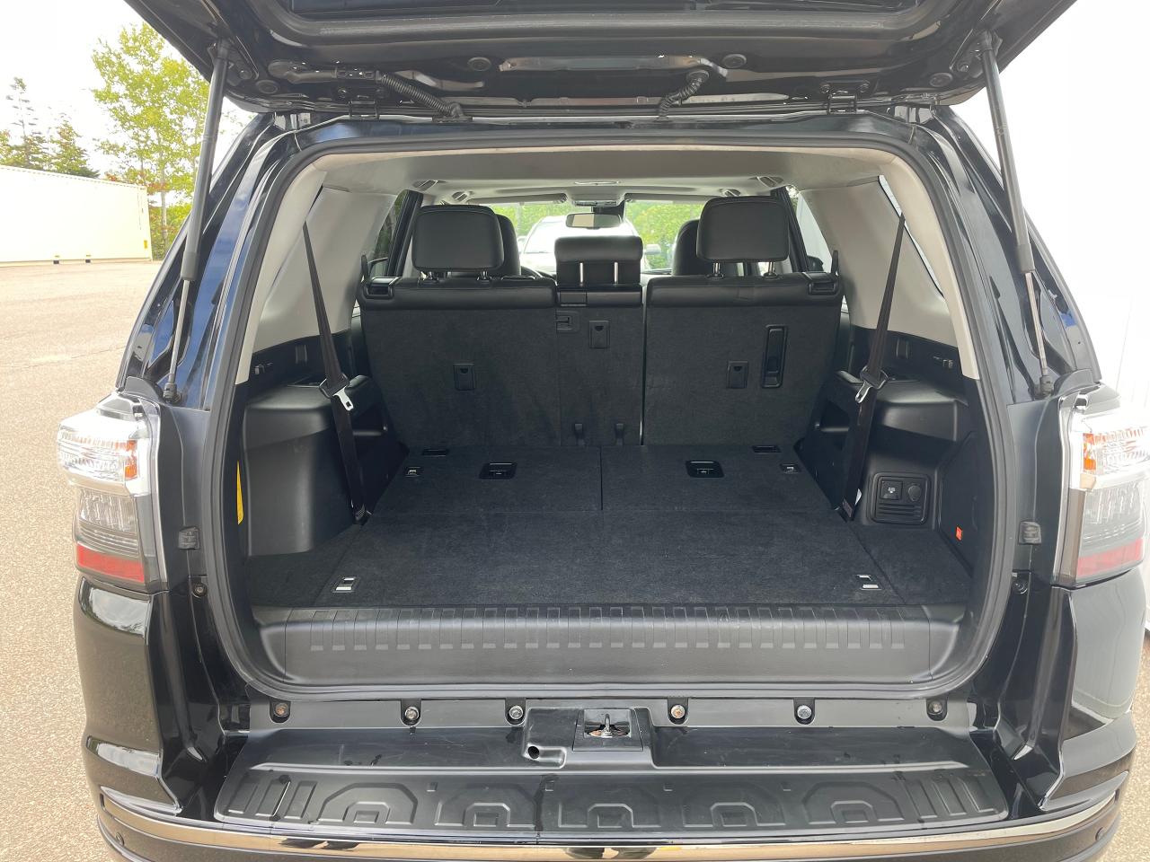 2021 Toyota 4Runner SR5 Photo