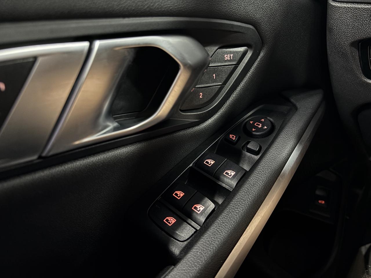 2019 BMW 3 Series 330i xDrive|AWD|NAV|WOOD|SUNROOF|LEATHER|+++ - Photo #11