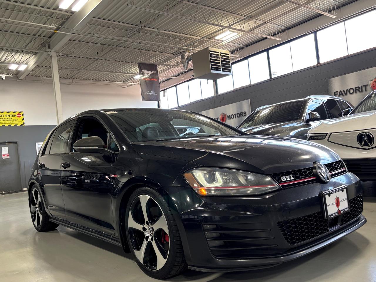 2015 Volkswagen Golf GTI DSG Autobahn|HATCHBACK|LEATHER|AMBIENT|FENDERAUDIO - Photo #2
