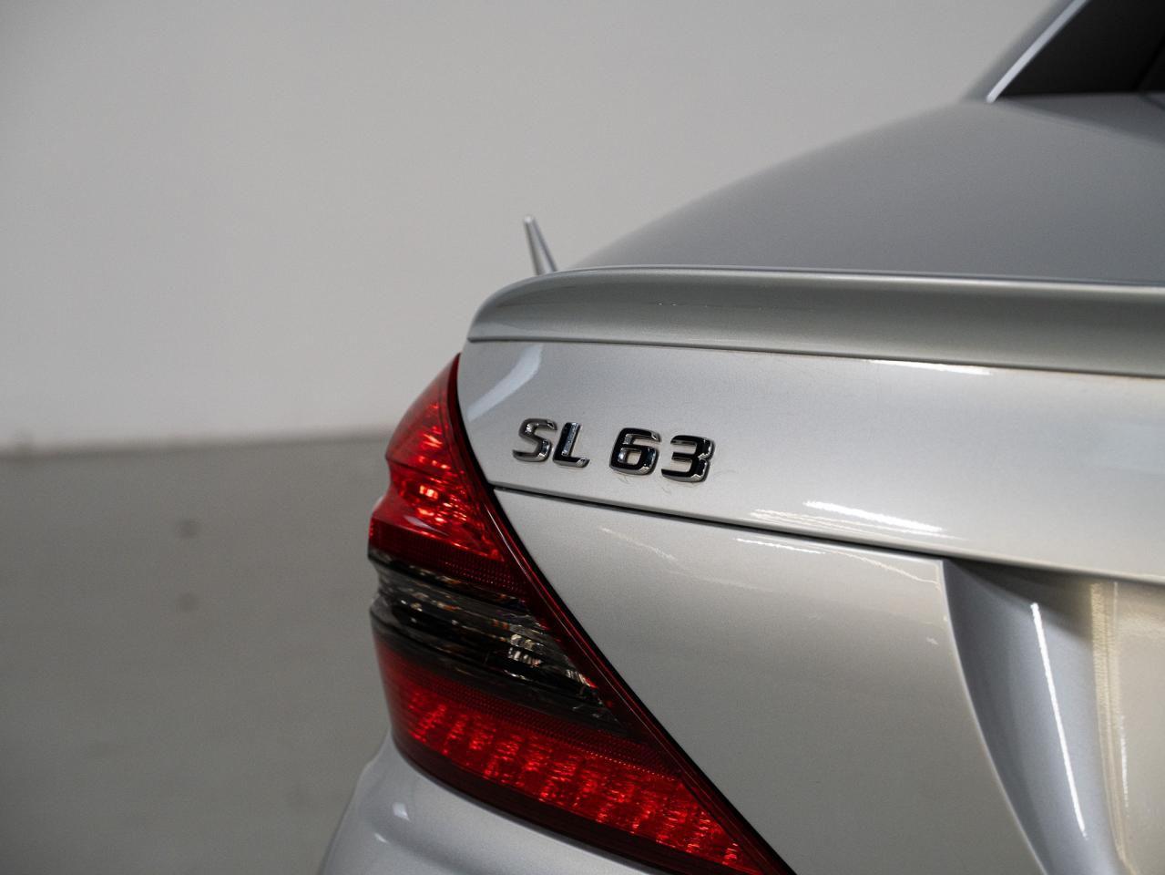 2009 Mercedes-Benz SL-Class 63 | CONVERTIBLE | AMG | SUNROOF Photo